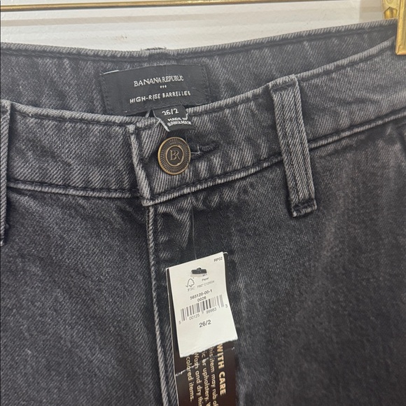 *NEW* BANANA REPUBLIC HIGH RISE LUXE BARREL JEAN WASHED BLACK 2/26 - Picture 10 of 13